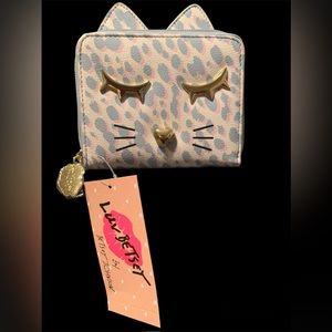 Betsy Johnson LB SASSY Wallet
